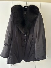 Schwarze Winter Jacke mit großem Blaufuchs Fellkragen, Größe XL (42/44)