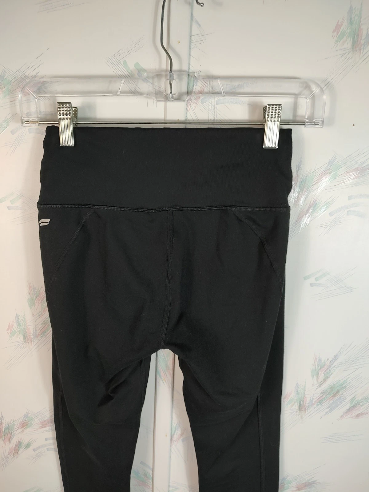 fabletics athletic mid rise cropped length leggings