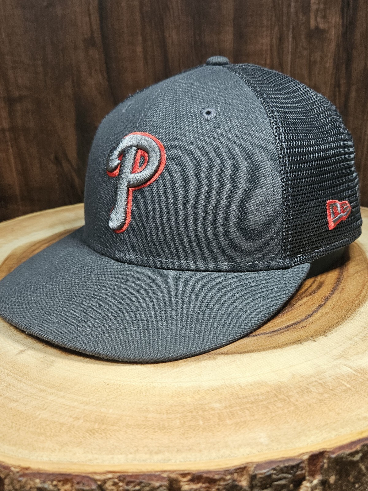 Philadelphia Phillies New Era 59Fifty MeshBack Fitted Cap Size 7 3/4 MLB