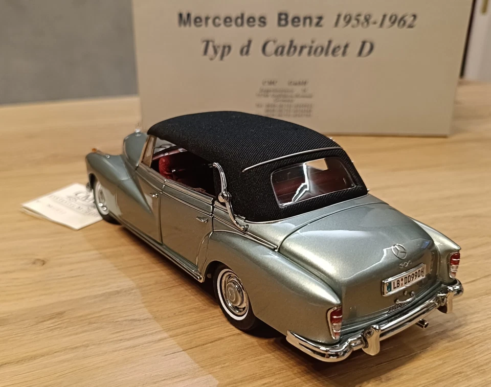 CMC -MERCEDES-BENZ 300 D TYPE Cabriolet - 1:24 GRAY MET. in OVP - Immagine 4 di 4