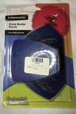 FISKARS Circle Border Punch "Heart of Hearts" NEW