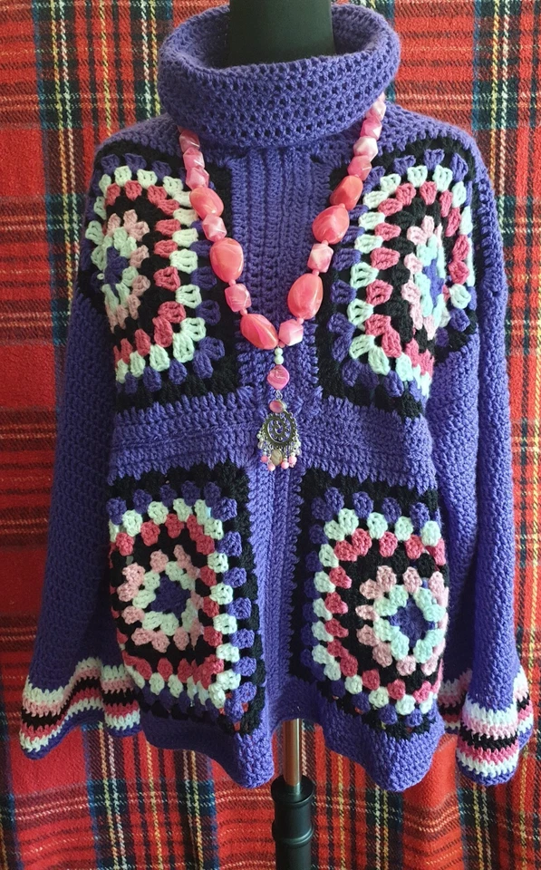 gehäkelter Pullover, selbstgemacht, mit viel Liebe - Bild 4 von 4