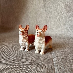 2x Safari Ltd Welsh Corgi Mini Figurine Dogs
