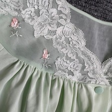 Shadowline Vintage Mint Green Lace Floral Button Nightgown Grandmacore Housecoat