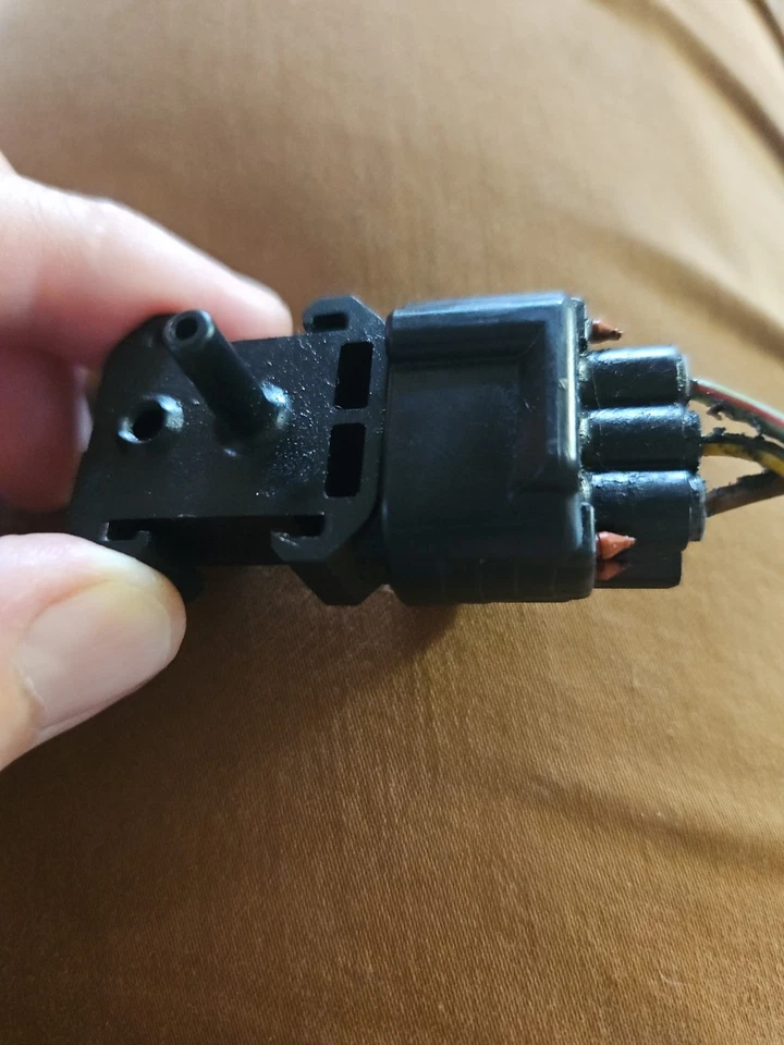 Sensor mapa presión vapor tanque combustible Toyota Paseo Tercel 96-98 89460-16010 Foto 2 de 2