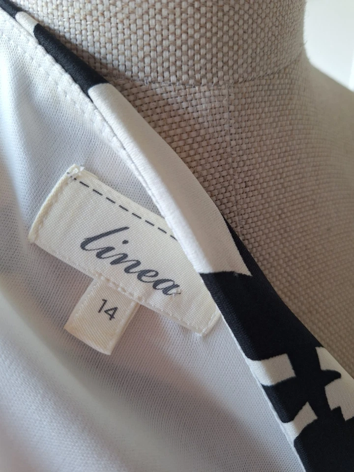 LINEA Gorgeous Black & White Midi Dress Palm Print Detail Size 14  - Image 3 of 4