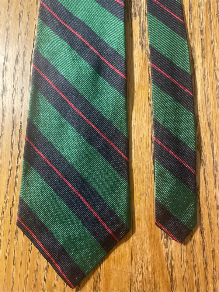 Corbata de seda Woodward Repp vintage usada en excelente estado a rayas de regimiento hecha en EE. UU. Foto 4 de 4