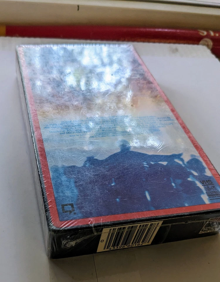 Vintage Close Encounters Of The Third Kind Special Edition 1985 VHS Tape New  - Image 3 of 4