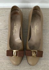 SALVATORE FERRAGAMO Shoes Bow Beige Heels Pumps Timeless Classic - Size 6