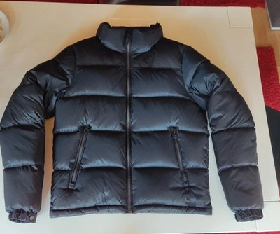 Super Dry Winterjacke Gr. M So gut wie neu (2 mal getragen)