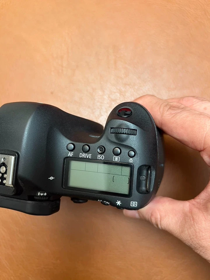 Cámara digital Canon EOS 6D SLR cuerpo negro solo 20,2 MP idioma inglés - 95 % nueva Foto 4 de 4