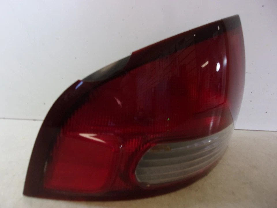 Luz trasera izquierda conductor Nissan Sentra 2000 2001 2002 2003 OEM Foto 2 de 4