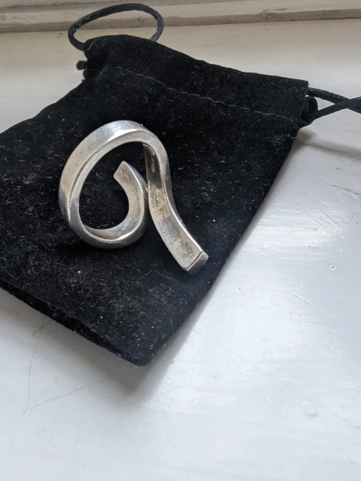 Anello Gucci In Argento - Immagine 2 di 4