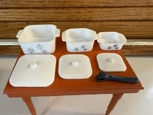 Vintage Barbie Hostess Corning Ware Starburst Set 1628  Six Pieces & Handle