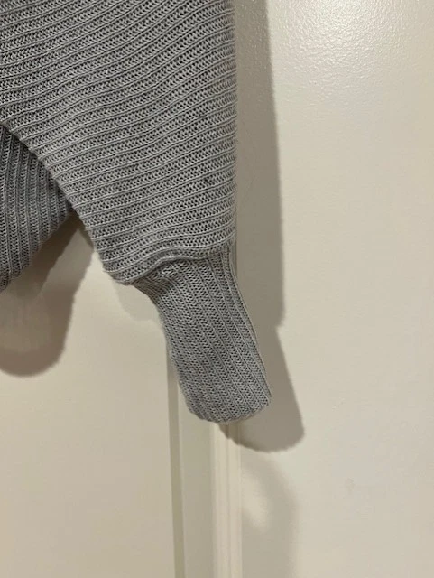 Top de murciélago tejido gris ALYA para mujer talla mediana Foto 3 de 4