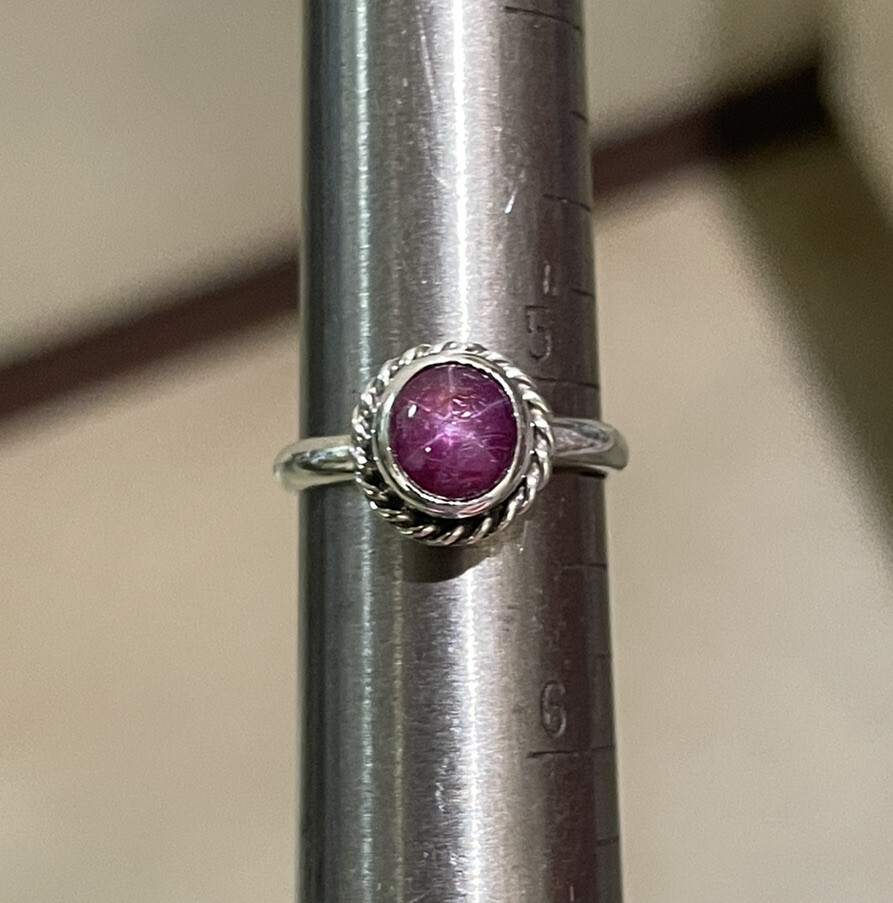 Star Ruby Sterling Silver Ring Cabochon Size 5.25… - image 2