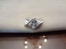  -141--VINTAGE STERLING SILVER RING--925--SIZE-7--VERY NICE STONE--