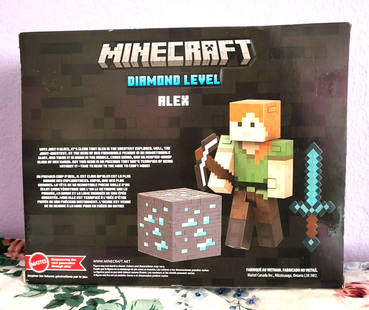 MINECRAFT Diamond Level ALEX Action Figure & Accessories NEW