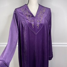 Vintage Cinema Etoile purple velvet 1/2 zip Long Robe pocket house coat medium