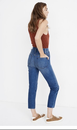 Mom Jean In Stratfield Wash AA585 