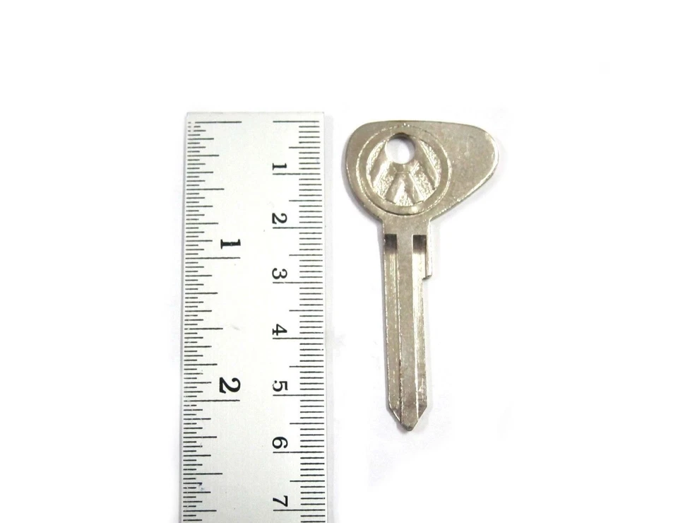 2 VW KEY BLANK FOR VOLKSWAGEN BEETLE BUG 1967 1968 1969 1970 67-70 US WAREHOUSE - Image 3 of 4