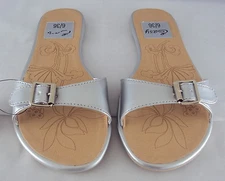 Womens Shoes Buckle Sandal, Easy USA, Style S9661, Colors Blue, Green, White NEW