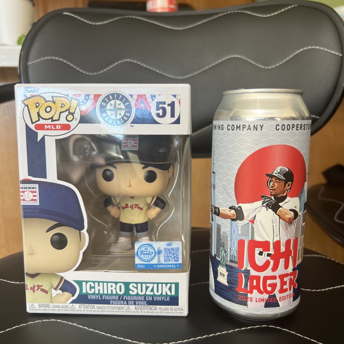 Ichiro Suzuki Seattle Mariners Hall of Fame Funko Pop SGA