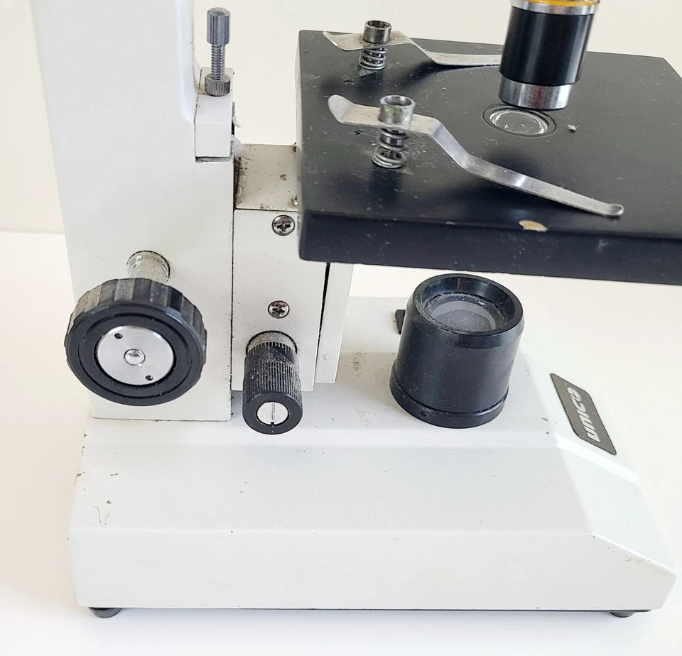 Microscópio composto Unico Freedom como está apenas para peças - Imagem 4 de 4