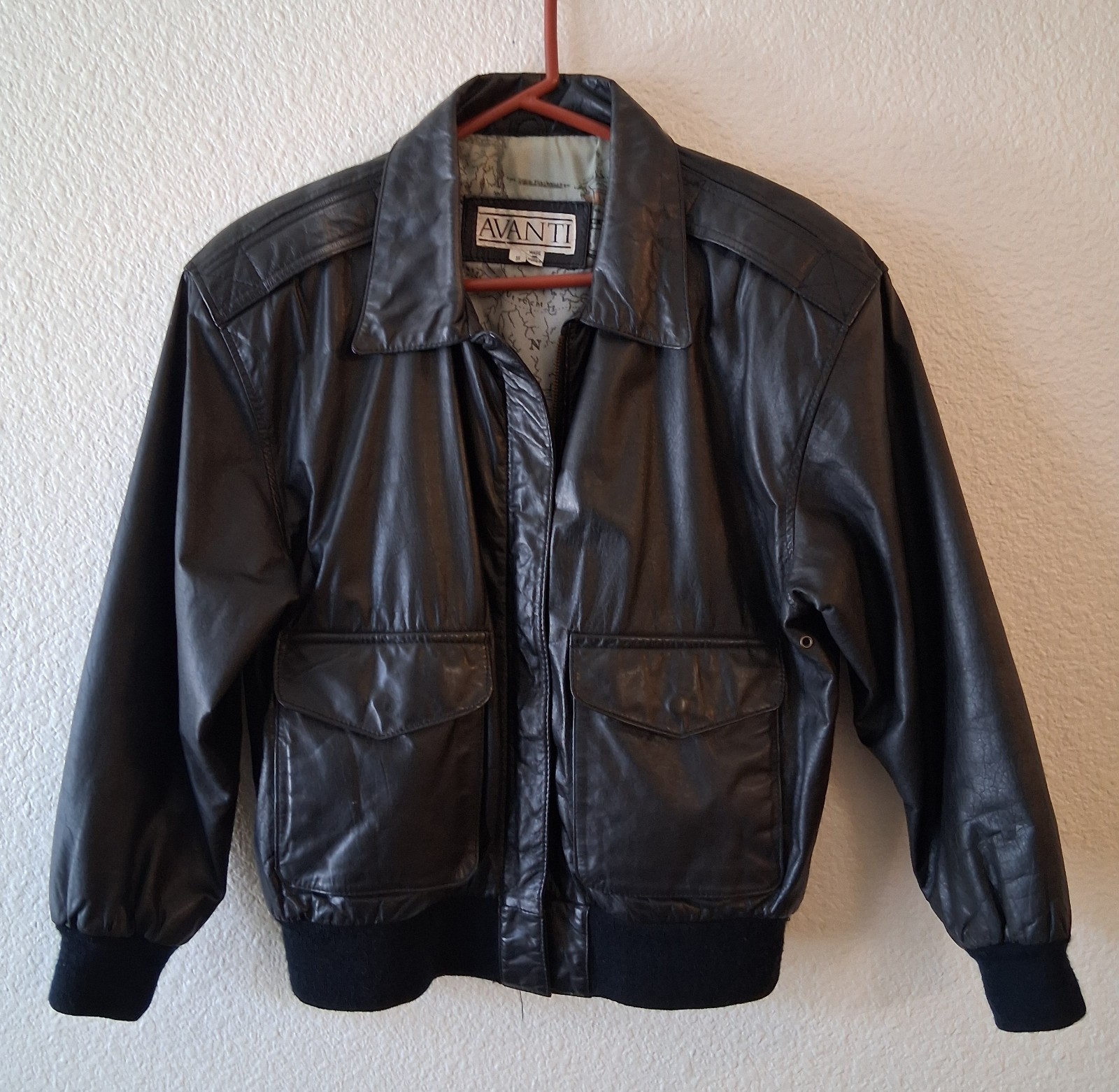 Avanti Women' s Leather Bomber Jacket Small Pre-owned Nice Condition