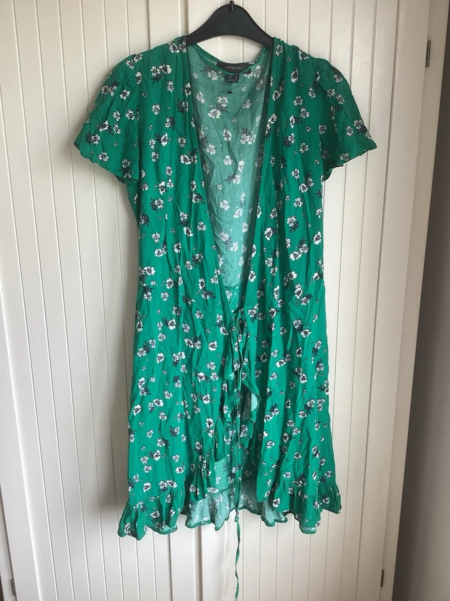what nail polish goes with green dress Ziesa mesh kaftan dress in green with jungle print main image 1