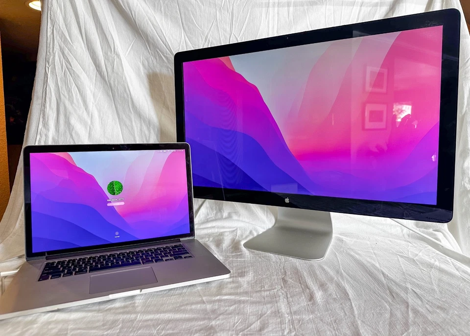 Apple Thunderbolt A1407 27 inch Widescreen LCD Monitor - White - Image 2 of 2