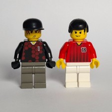 Lego Minifigures - 2 x Football Players, Goalkeepr, Striker (soc091, soc055)