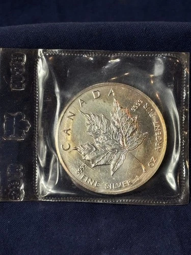 .999 Fine Silver 1 Oz Round 1989 Maple Leaf 5 Dollar Coin Sealed Package
