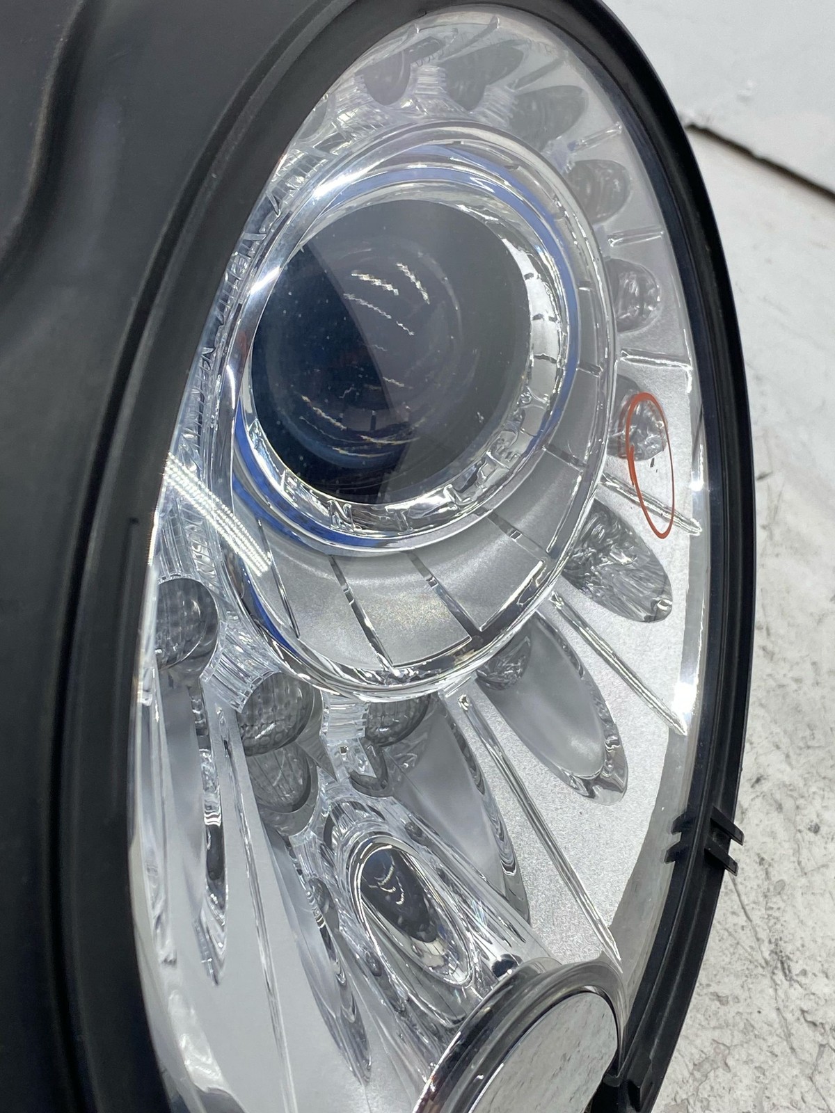 2014-2019 BENTLEY FLYING SPUR FRONT RIGHT SIDE AUTO LEVEL PROJECTOR HEADLIGHT