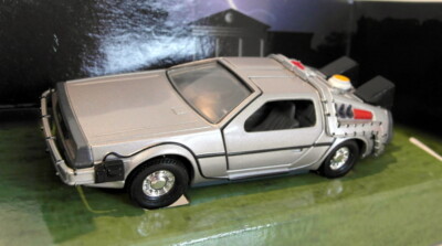 CORGI CC05501 Echelle 1/36 | DE LOREAN TIME MACHINE - RITORNO AL FUTURO