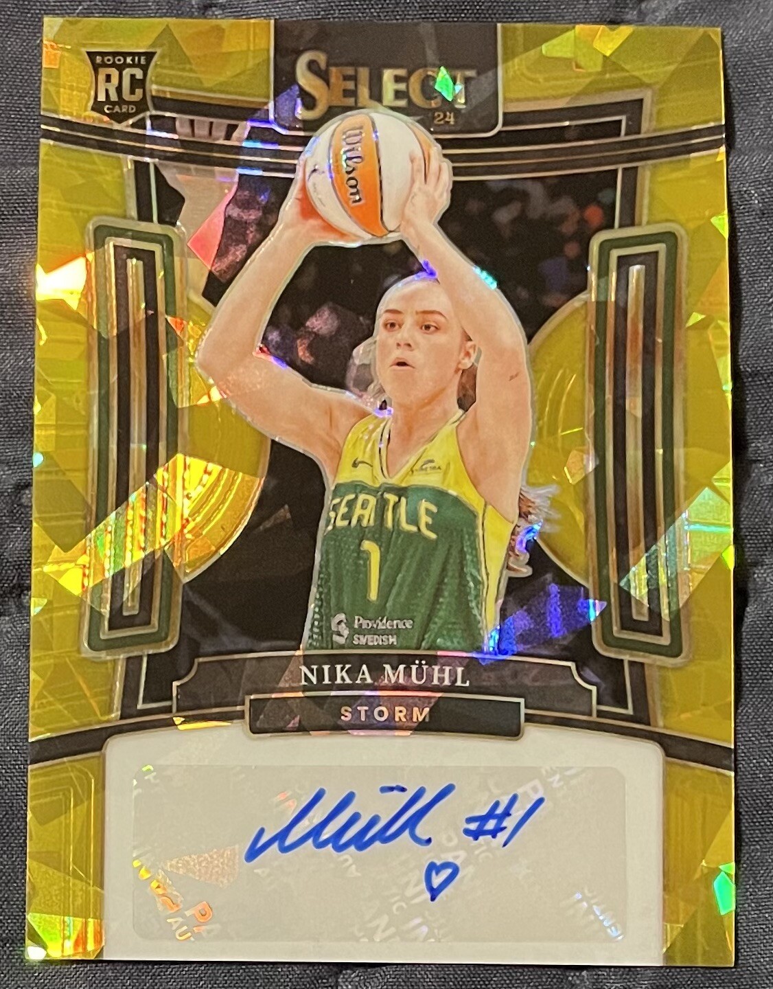 Nika Muhl 2024 WNBA Select Rookie Signatures Gold Ice Prizm Autograph 02/10