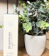 Monat Rejuveniqe Light Oil Intensive