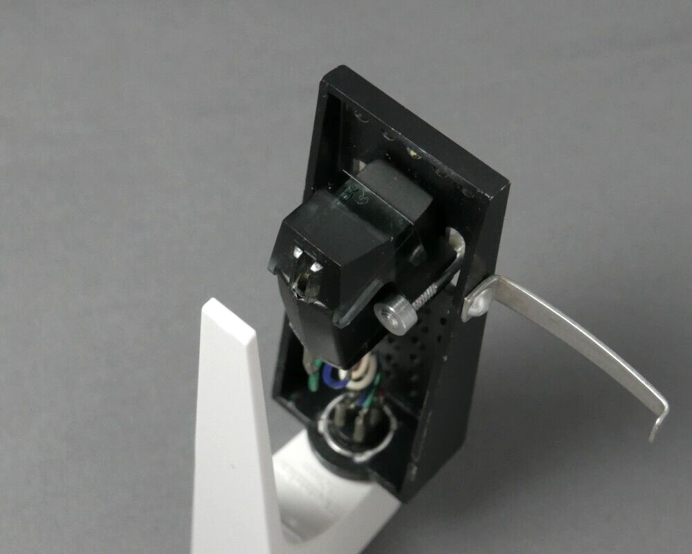 Pioneer PC-330 MARK-II MM Cartridge with PN-330/II stylus on JP