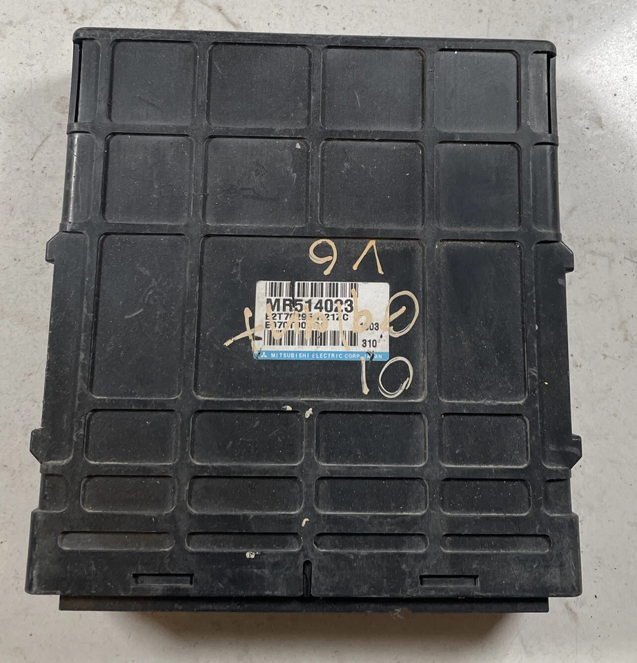 Unidad de control del motor Mitsubishi Galant 2001 módulo ECU MR514023 Foto 2 de 4