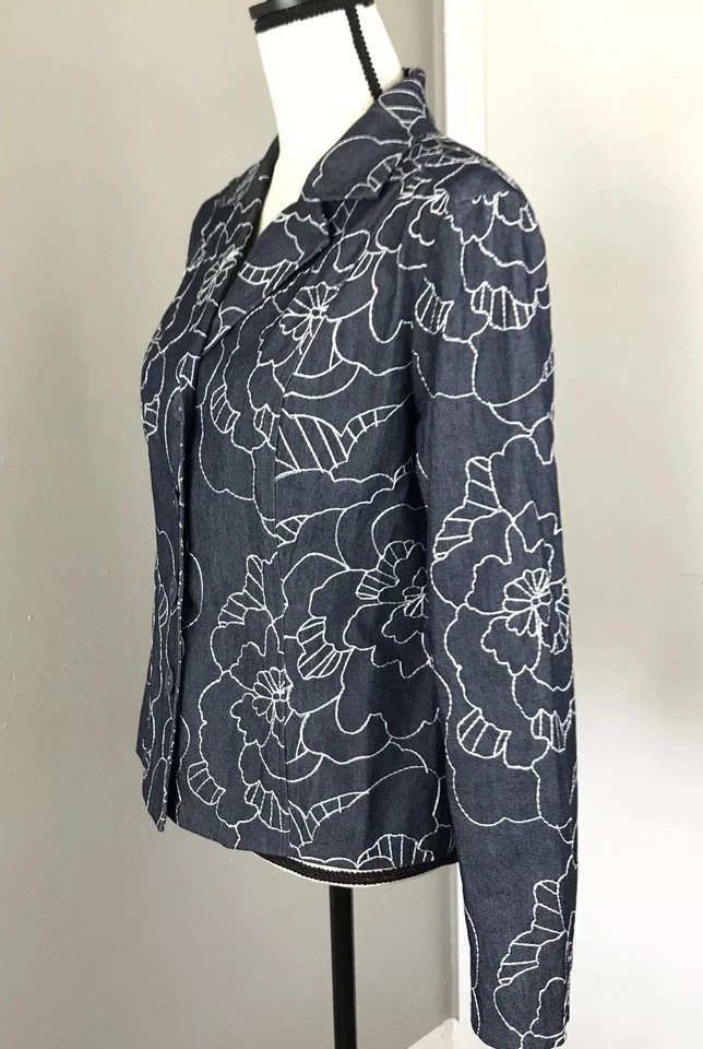 Abrigo Chaqueta Jeans Bordados RQT Para Mujer Talla M Mediano Floral Elastizado Azul Botón Foto 3 de 4