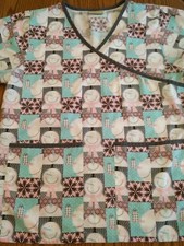 tafford scrub top small  EUC  Snowman