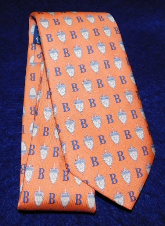 CORBATA CON MOTIVO B NARANJA/AZUL DE LA ESCUELA VINEYARD VINES THE BUCKLEY - CORBATAS DE DISEÑADOR. Foto 2 de 3