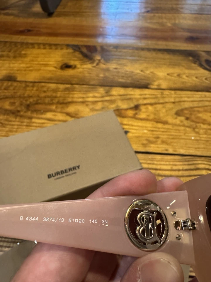 Gafas de sol para mujer Burberry BE4344 387413 rosa margarita marrón degradado 51 mm limpias Foto 3 de 4