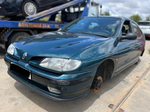 7700834104 Modanatura Anteriore per RENAULT MEGANE I BERL./ BERL. CON POR 184053 - Foto 7 di 10
