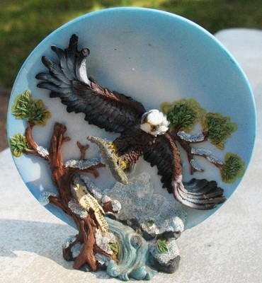 VTG Unmarked Resin Small Flying Bald Headed Eagle Next to Tree on Disk 2001
