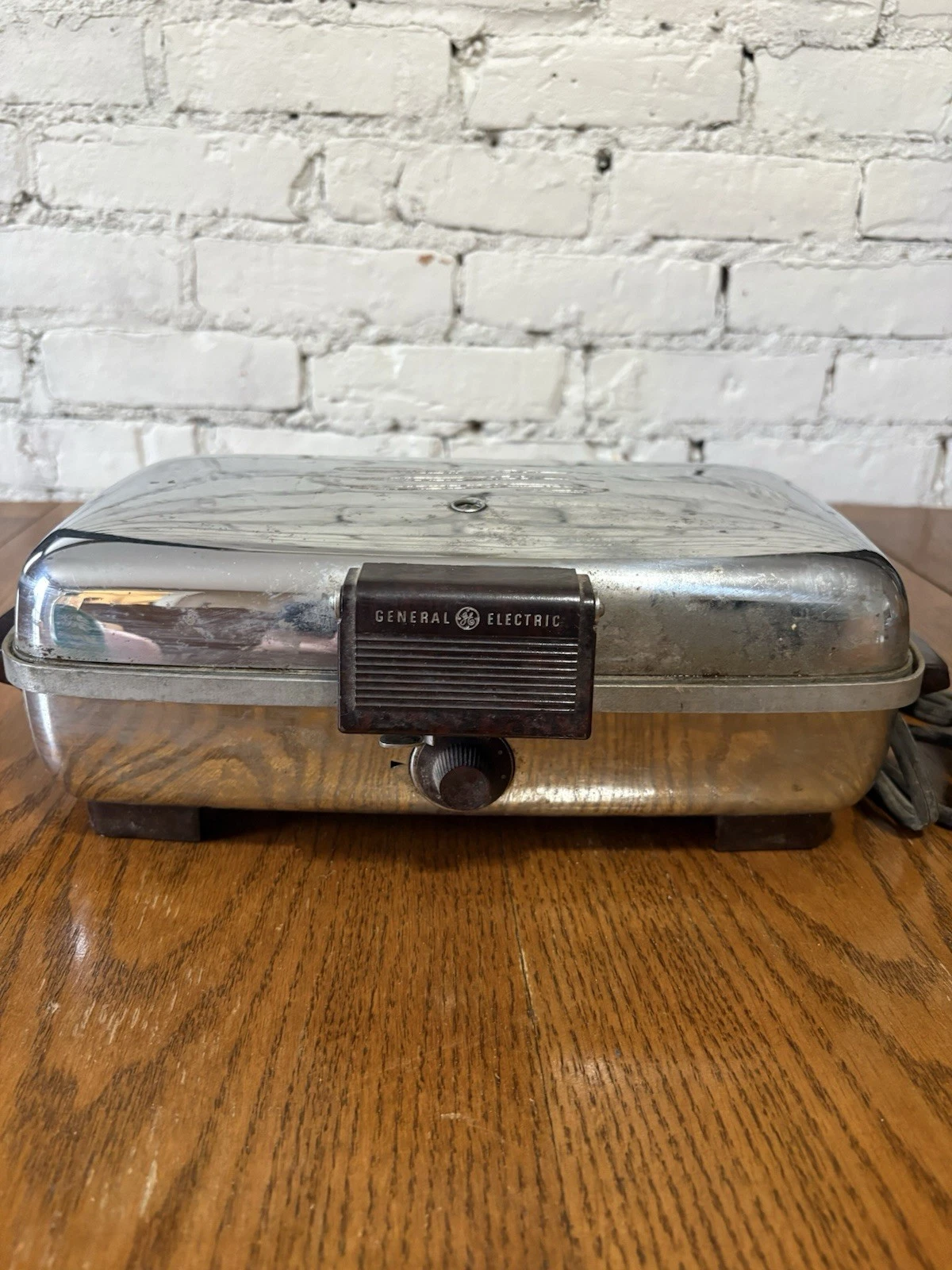 Vintage GE Chrome General Electric Waffle Maker Iron Tested Works
Opens in a new window or tab