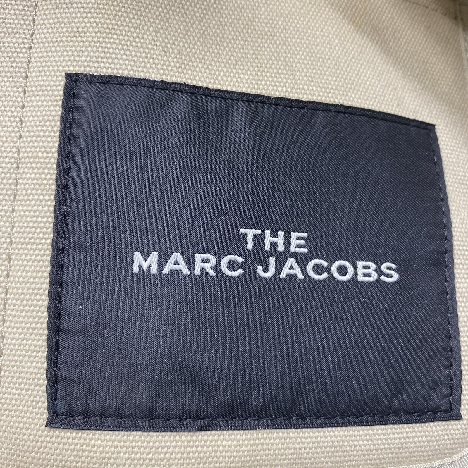 Marc Jacobs Beige Solid Canvas Zipper Medium The … - image 5