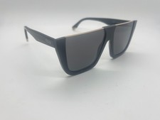 FENDI FE40136I 01A Black Square Sunglasses 62-9-145mm Comes w/Full Set