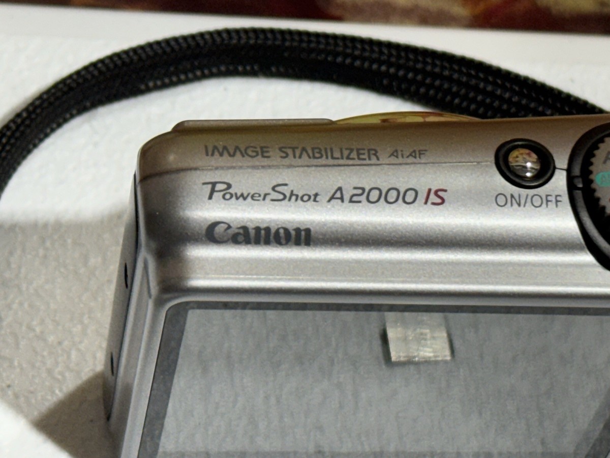 Canon Powershot A2000 IS Digital Camera For PARTS/REPAIR | eBay