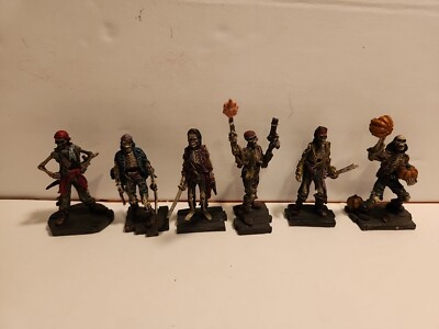 Hawthorne Village Pirate's Life For Me Pirates Of The Caribbean Complete Set (6)